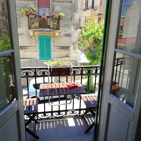 Alojamento de Acomodação e Pequeno-almoço La Mulasciara, Scilla Scilla